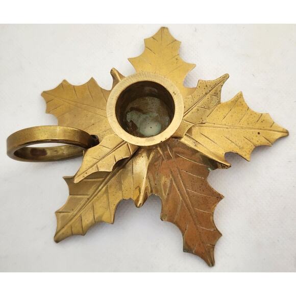 CANDLE HOLDERS FOR TAPER CANDLES-CENTURY-Brass-Leaf Design-Finger Loop-Set of 2 - Picture 5 of 10